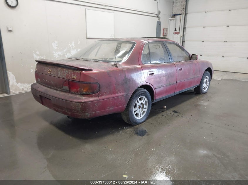1995 Toyota Camry Le VIN: 4T1SK12E4SU561679 Lot: 39730312