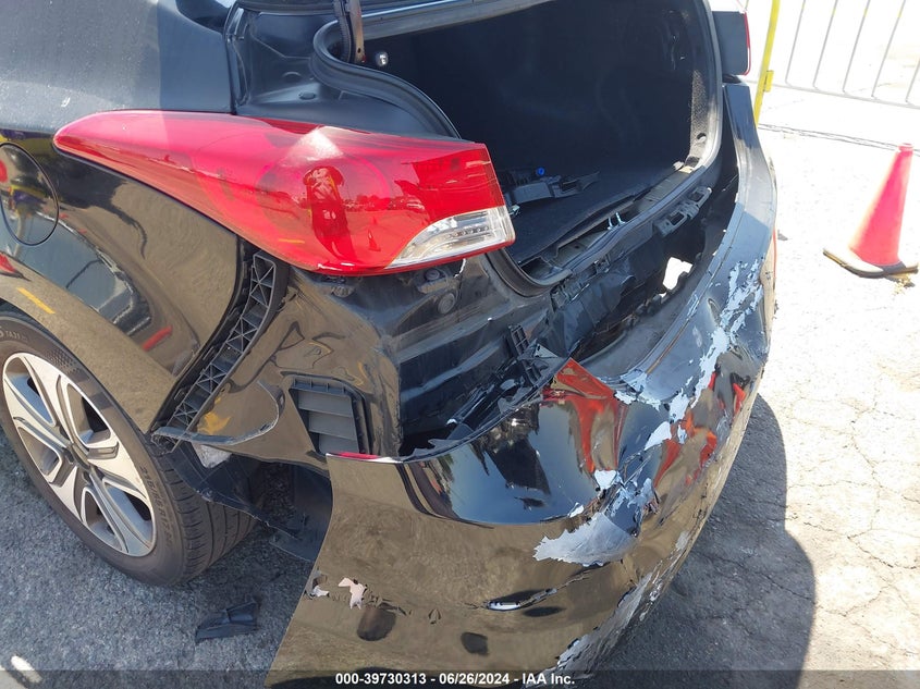 2013 Hyundai Elantra Gls VIN: KMHDH4AE0DU853343 Lot: 39730313