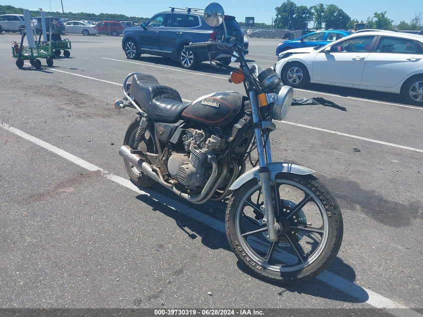 KAWASAKI KZ550 1982. Lot# 39730319. VIN JKAKZFC17CB513495. Photo 1