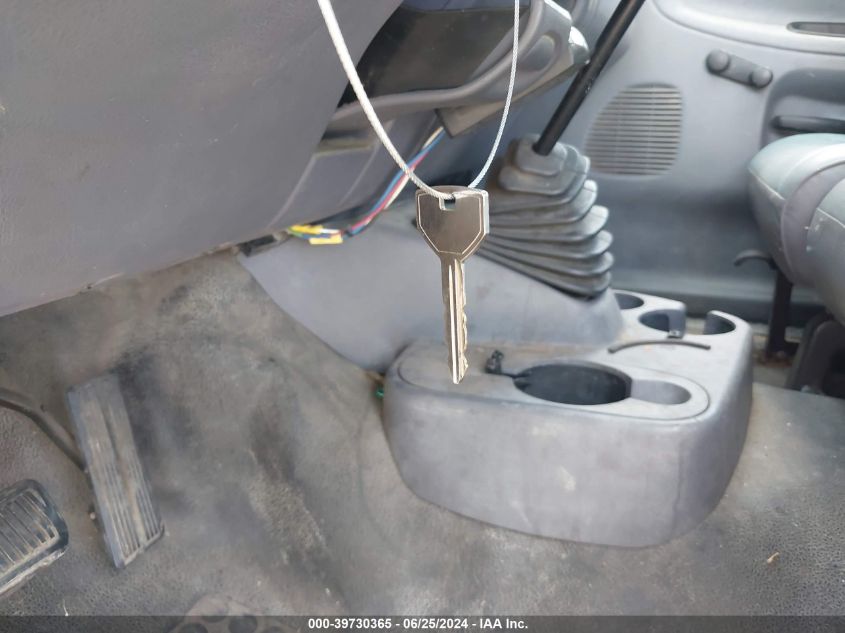 1998 Dodge Ram 2500 St VIN: 3B7KC26Z8WM290477 Lot: 39730365