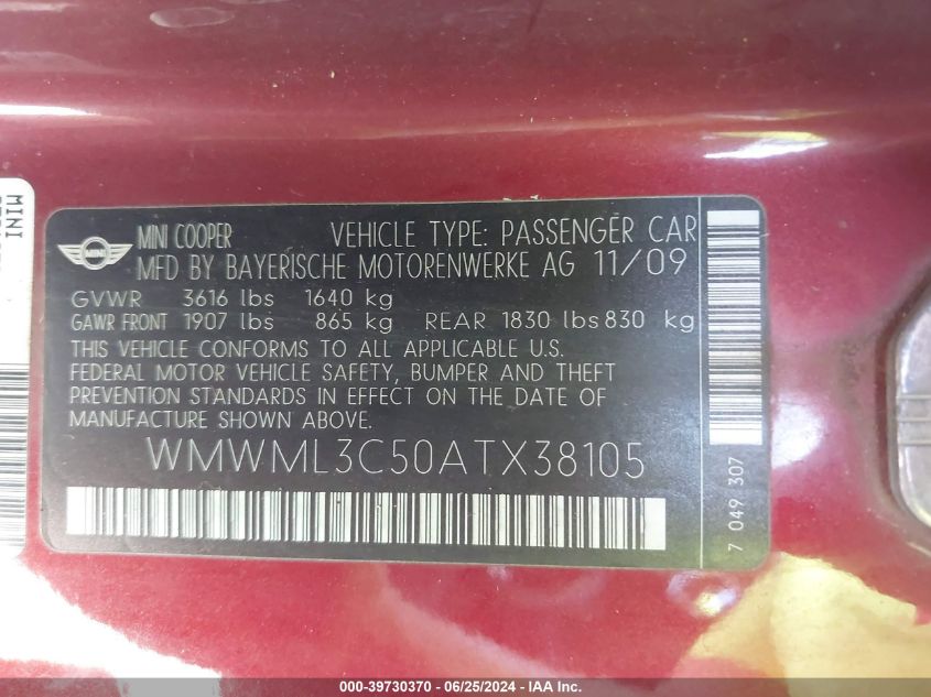 2010 Mini Cooper Clubman Base (M6) VIN: WMWML3C50ATX38105 Lot: 39730370