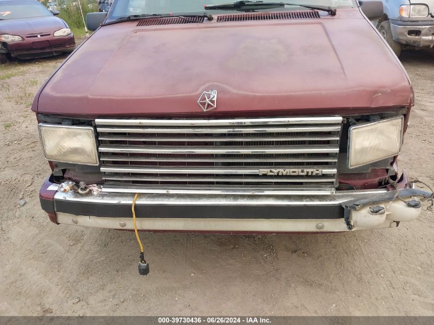 2P4FH4133HR370150 1987 Plymouth Voyager Se