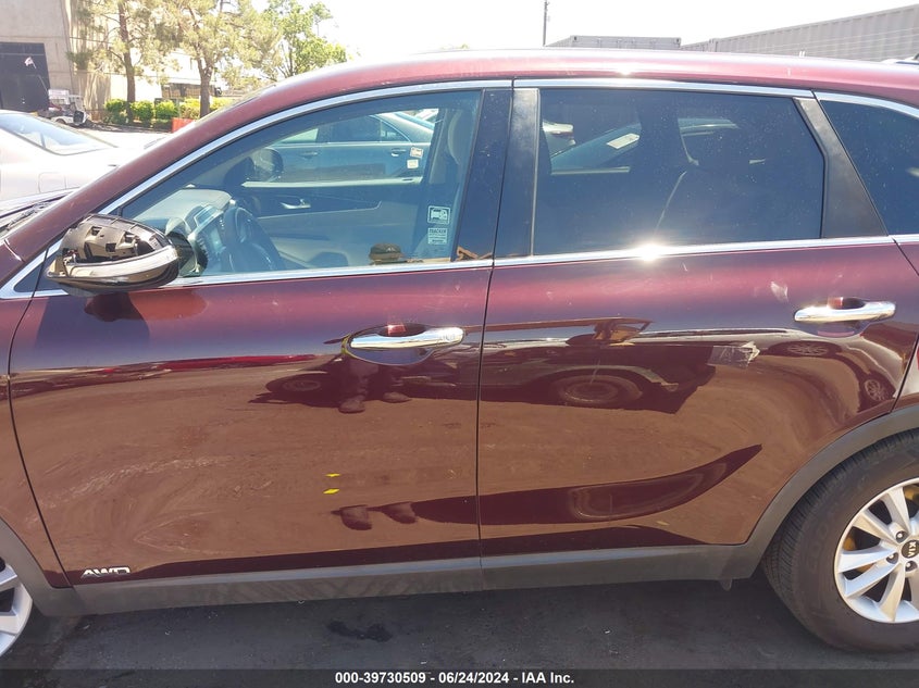 2019 Kia Sorento 3.3L Lx VIN: 5XYPGDA56KG484703 Lot: 39730509