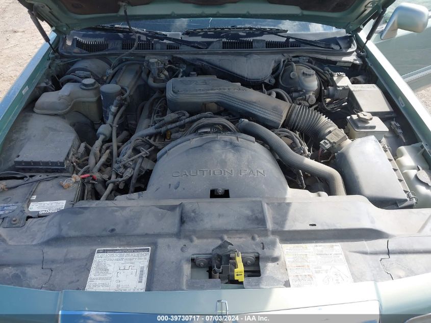 1995 Lincoln Town Car Executive VIN: 1LNLM81W5SY623584 Lot: 39730717