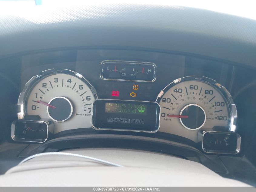 2013 Ford Expedition El Xlt VIN: 1FMJK1H52DEF28955 Lot: 39730728