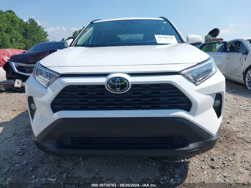 2021 TOYOTA RAV4 XLE - 2T3W1RFV0MC131124