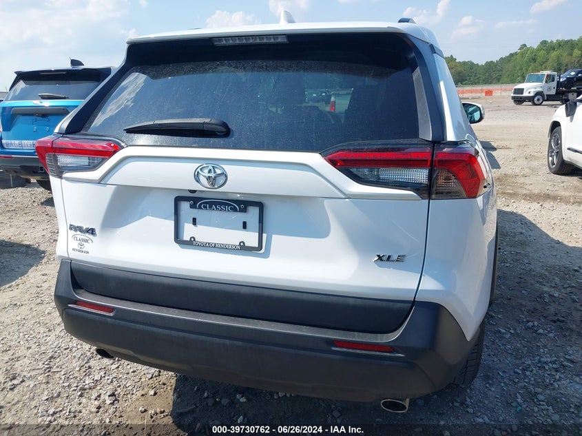 2021 TOYOTA RAV4 XLE - 2T3W1RFV0MC131124