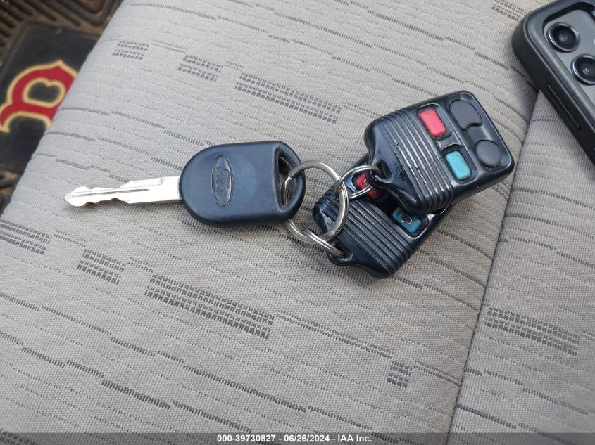 2008 Ford Focus Se/Ses VIN: 1FAHP35N68W153646 Lot: 39730827