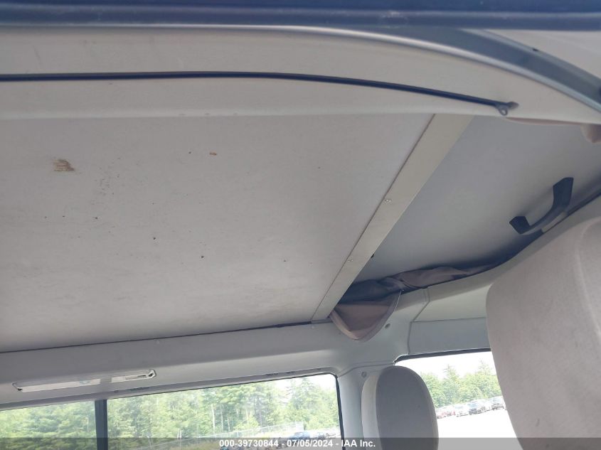 2003 Volkswagen Eurovan Mv VIN: WV2NB47043H002693 Lot: 39730844