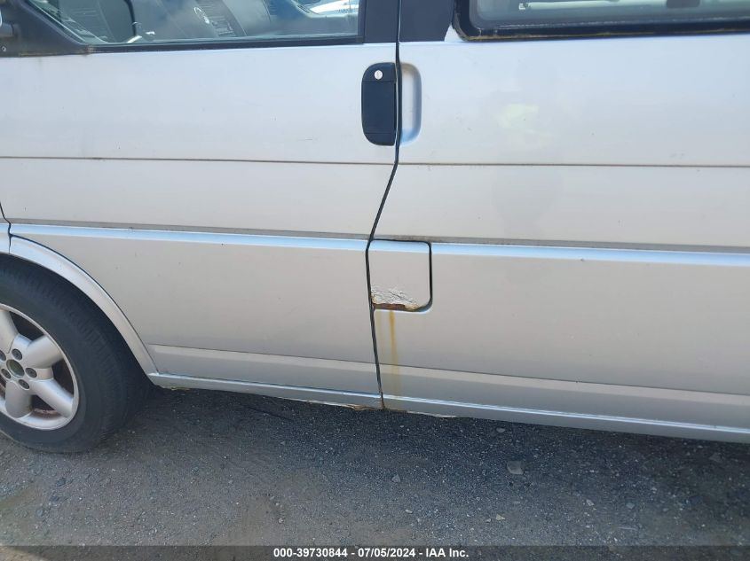 2003 Volkswagen Eurovan Mv VIN: WV2NB47043H002693 Lot: 39730844