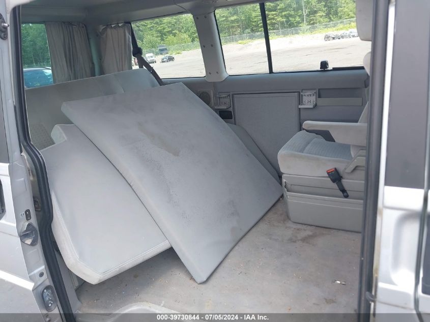 2003 Volkswagen Eurovan Mv VIN: WV2NB47043H002693 Lot: 39730844