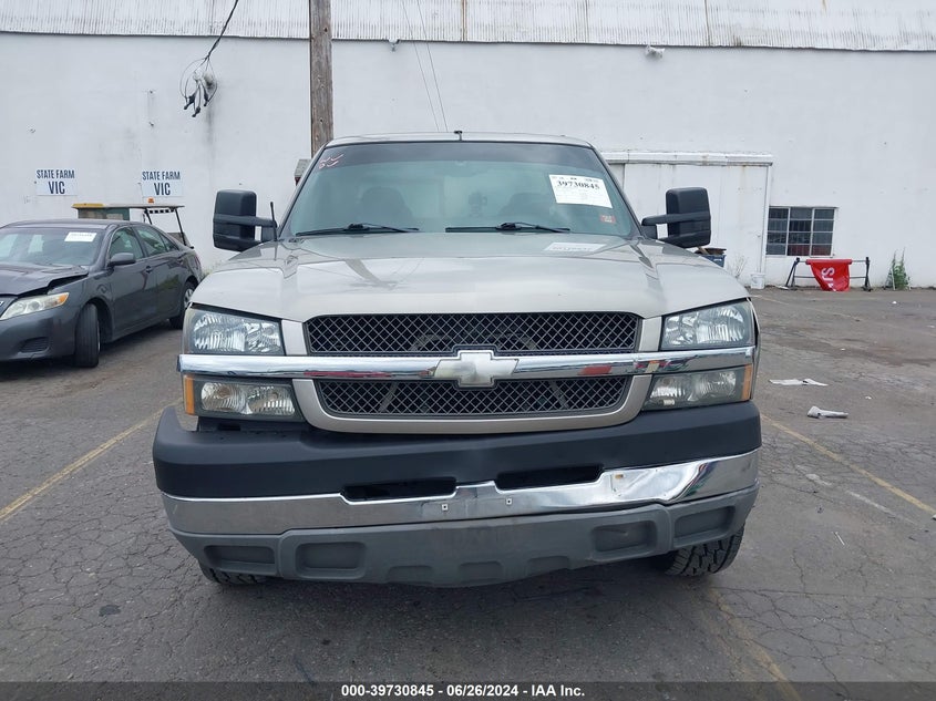 2003 Chevrolet Silverado C2500 Heavy Duty VIN: 1GCHC29113E243955 Lot: 39730845