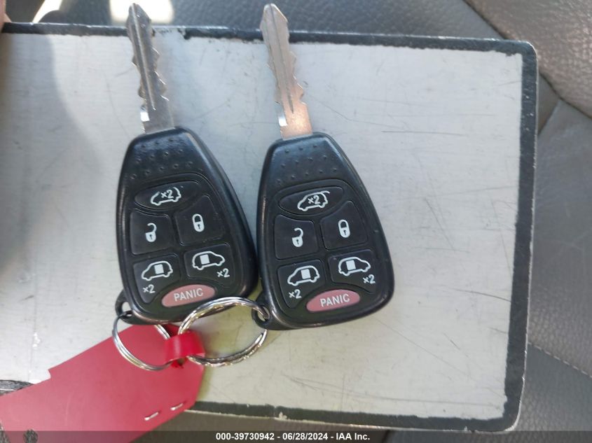 2004 Chrysler Town & Country Touring VIN: 2C4GP54L14R591821 Lot: 39730942