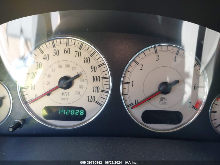 2004 Chrysler Town & Country Touring VIN: 2C4GP54L14R591821 Lot: 39730942