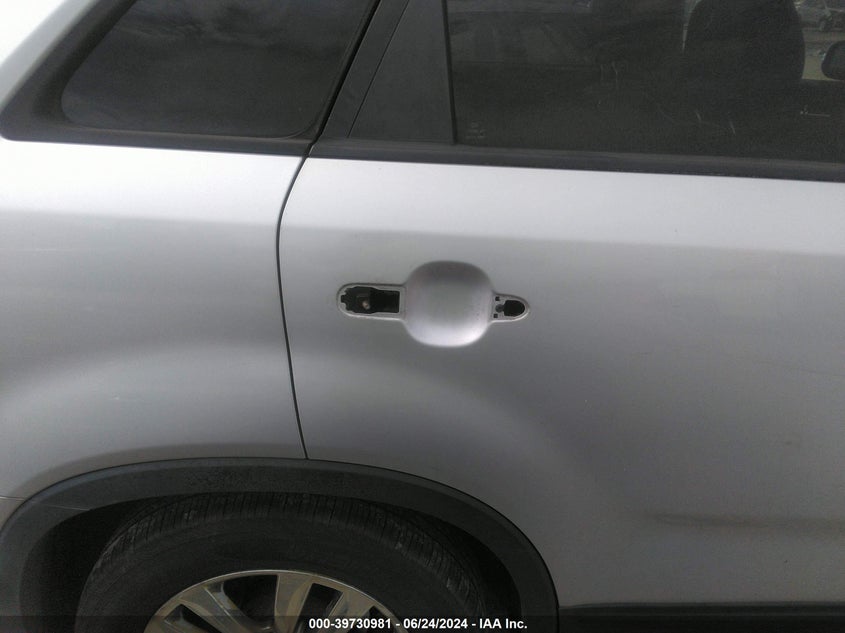 2011 Kia Sorento Ex VIN: 5XYKU4A11BG016863 Lot: 39730981