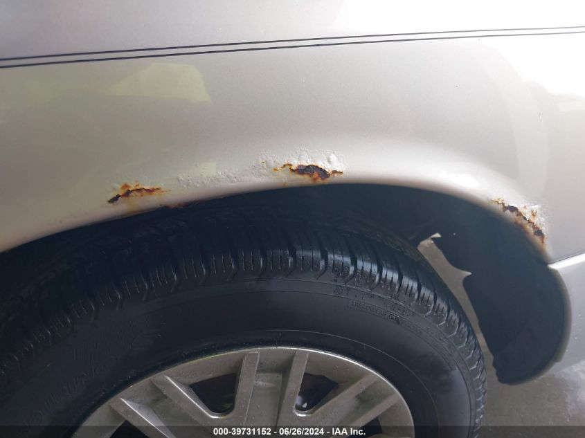 2005 Mercury Grand Marquis Gs VIN: 2MEFM74W85X659845 Lot: 39731152