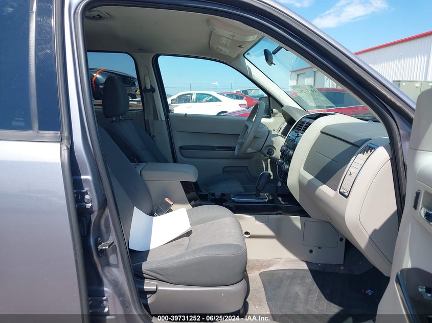 2008 Mazda Tribute S Touring VIN: 4F2CZ06178KM11513 Lot: 39731252