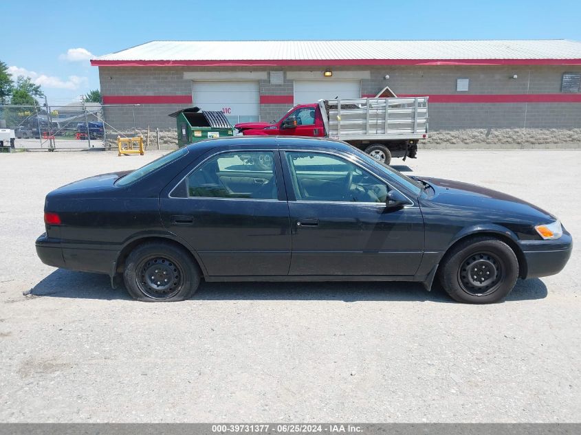 1999 Toyota Camry Le VIN: 4T1BG22K7XU457255 Lot: 39731377