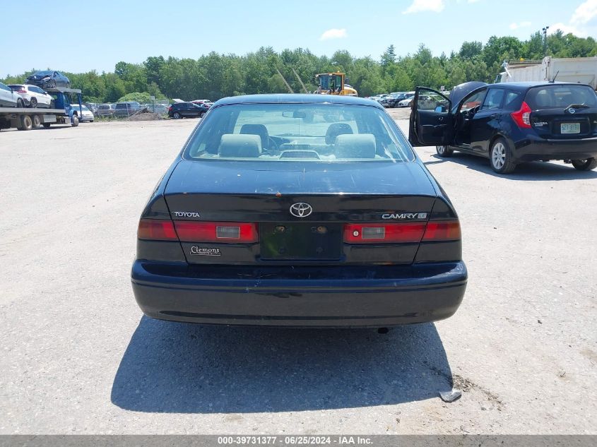 1999 Toyota Camry Le VIN: 4T1BG22K7XU457255 Lot: 39731377