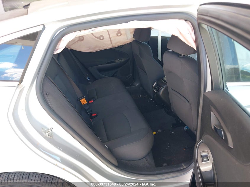 2018 Chevrolet Malibu Lt VIN: 1G1ZD5ST5JF104751 Lot: 39731540