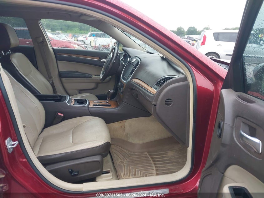 2013 Chrysler 300C Luxury Series Awd VIN: 2C3CCAST3DH564507 Lot: 39731563