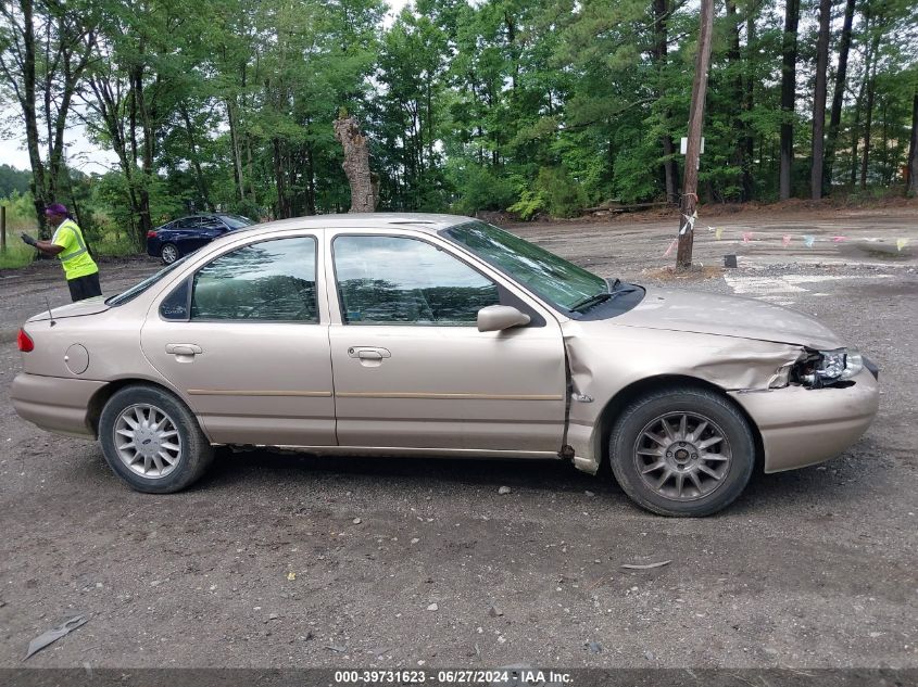 1998 Ford Contour VIN: 1FAFP66L5WK268121 Lot: 39731623