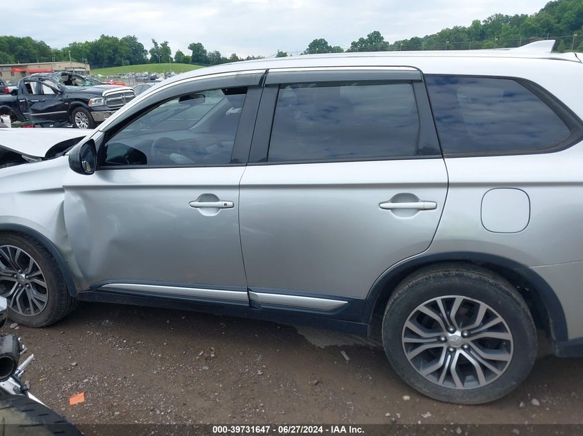 2018 Mitsubishi Outlander Es VIN: JA4AZ3A38JZ049989 Lot: 39731647