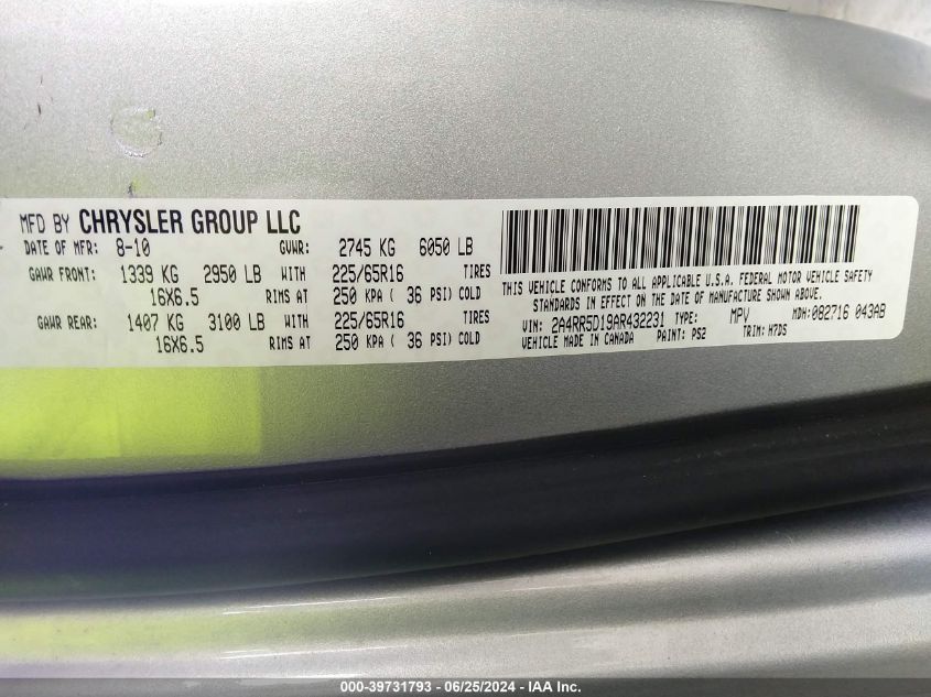 2A4RR5D19AR432231 2010 Chrysler Town & Country Touring