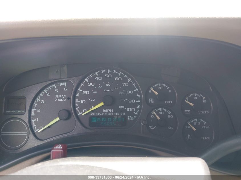 2001 Chevrolet Suburban 1500 Lt VIN: 3GNEC16T21G135733 Lot: 39731803