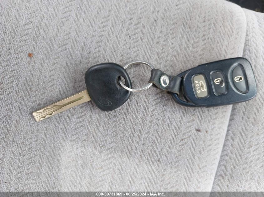 2010 Kia Optima Lx VIN: KNAGG4A88A5392328 Lot: 39731869