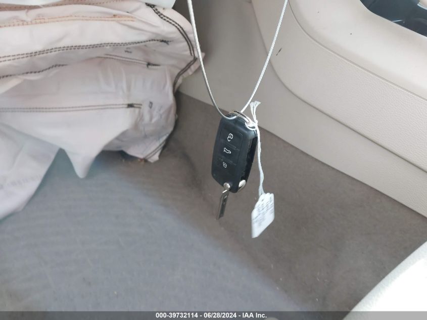 2015 Volkswagen Eos Komfort Edition VIN: WVWBW8AH6FV005435 Lot: 39732114