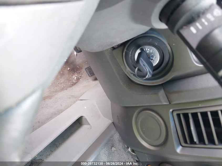 2004 Nissan Pathfinder Armada Se VIN: 5N1AA08A24N735596 Lot: 39732135