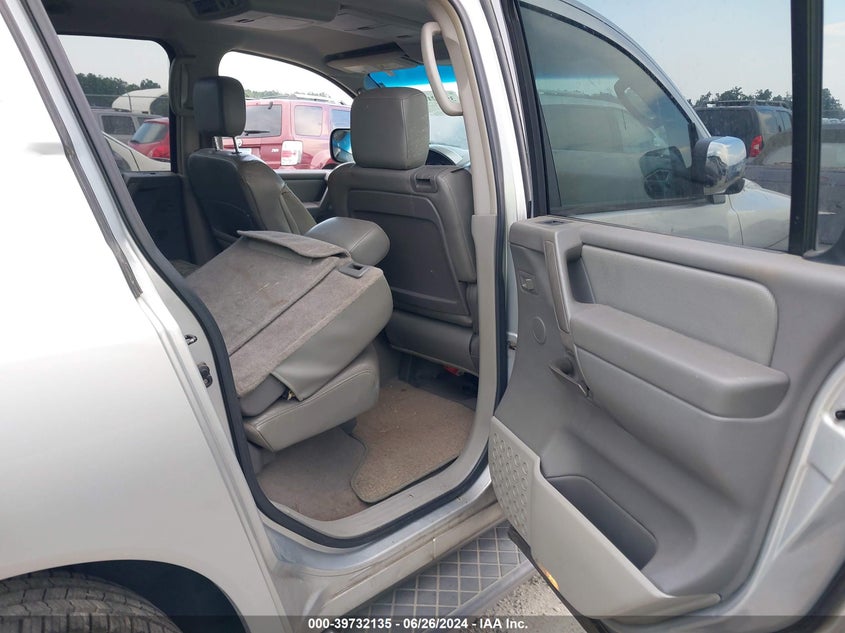 2004 Nissan Pathfinder Armada Se VIN: 5N1AA08A24N735596 Lot: 39732135