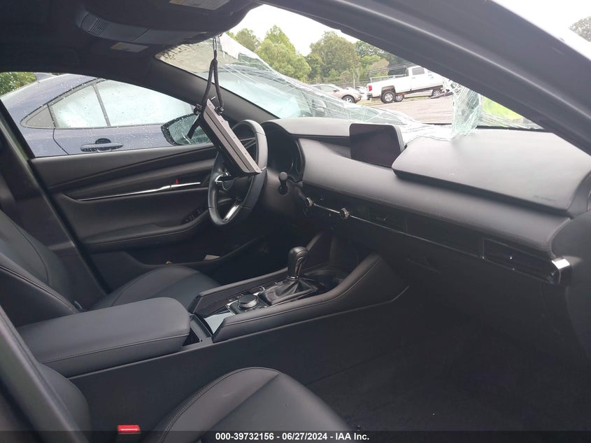 2021 Mazda Mazda3 Preferred VIN: JM1BPBLL3M1348669 Lot: 39732156