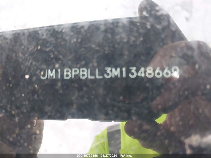 2021 Mazda Mazda3 Preferred VIN: JM1BPBLL3M1348669 Lot: 39732156