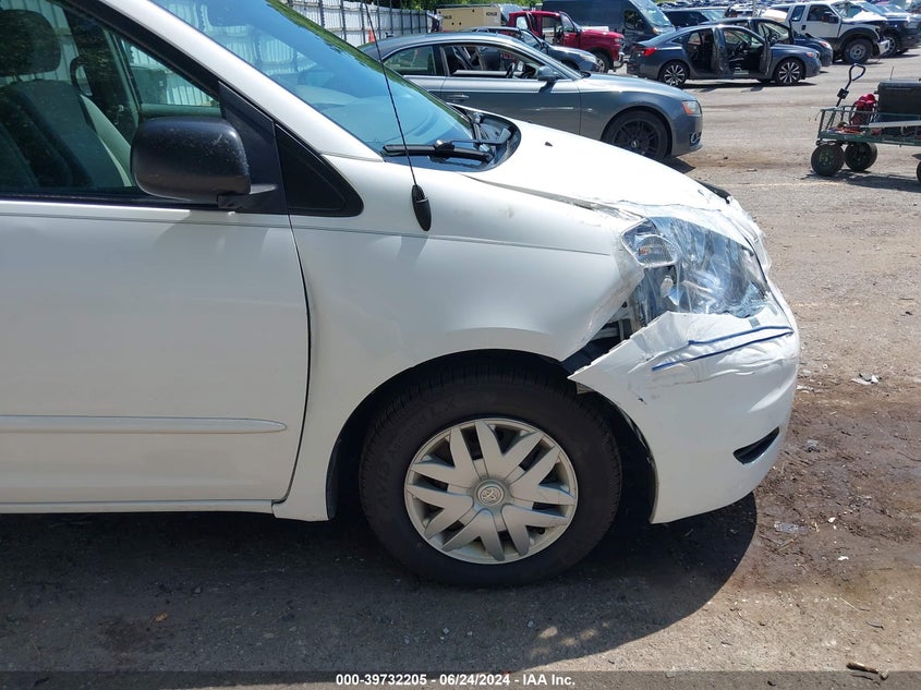 2010 Toyota Sienna Le VIN: 5TDKK4CCXAS336978 Lot: 39732205