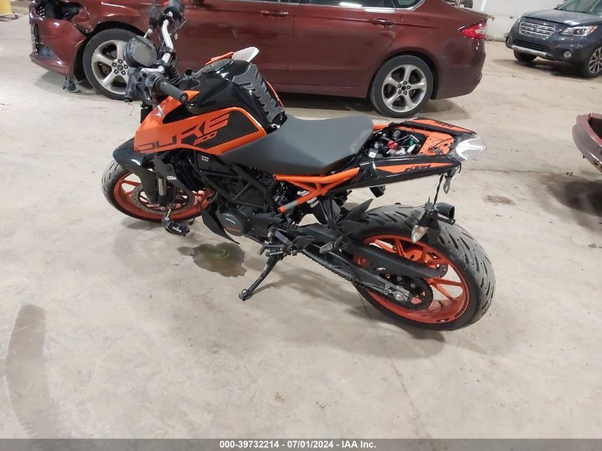 2023 Ktm 200 Duke VIN: MD2JPC400PC020134 Lot: 39732214