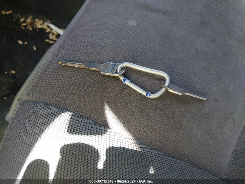 2006 GMC Sierra 2500Hd Work Truck VIN: 1GTHC23UX6F268869 Lot: 39732349