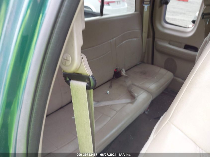 2000 Ford F-150 VIN: 1FTRX17L8YNA24909 Lot: 39732457