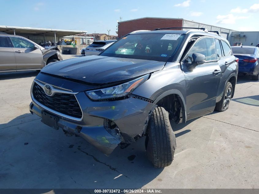 5TDGZRAH8LS013867 2020 TOYOTA HIGHLANDER - Image 2