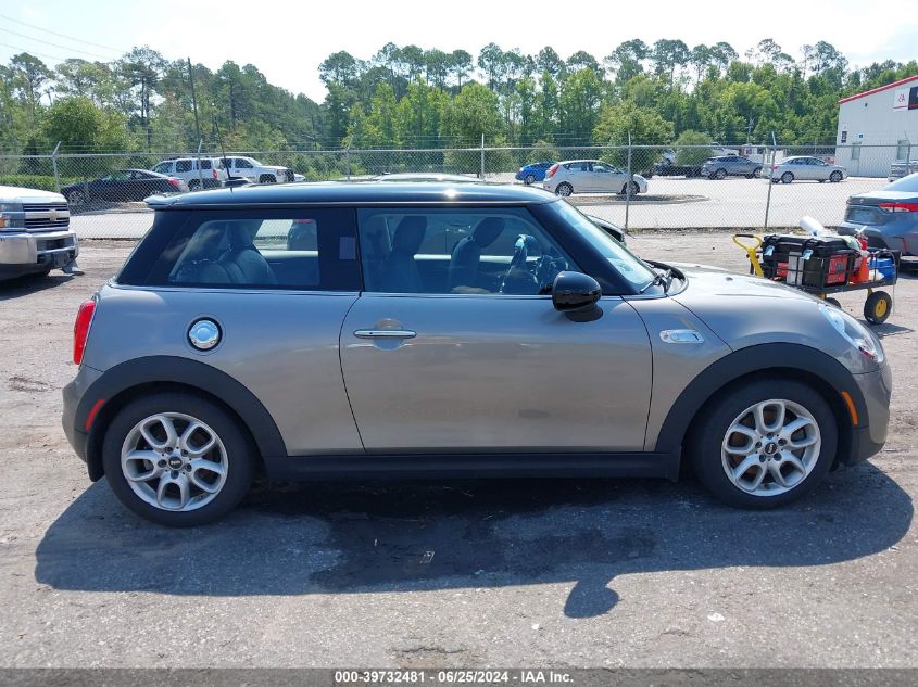 2016 Mini Cooper S VIN: WMWXP7C56G3B92897 Lot: 39732481