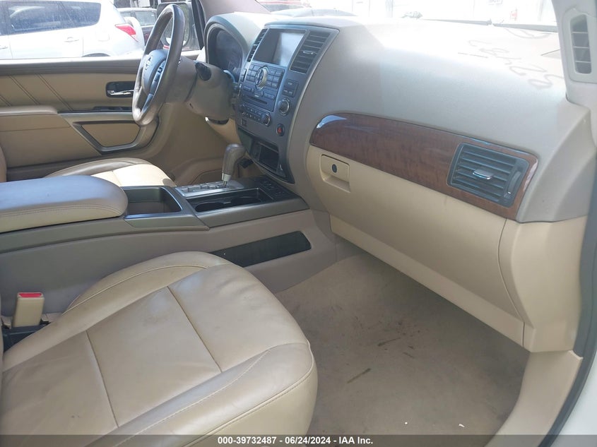 2015 Nissan Armada Platinum VIN: 5N1BA0ND5FN608735 Lot: 39732487