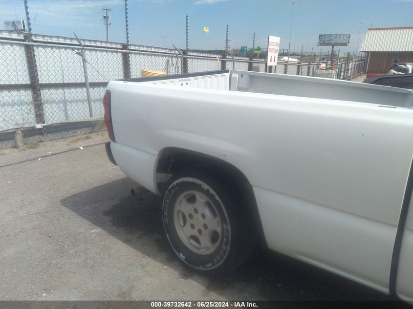 2003 Chevrolet Silverado 1500 Ls VIN: 2GCEC19V431288843 Lot: 39732642