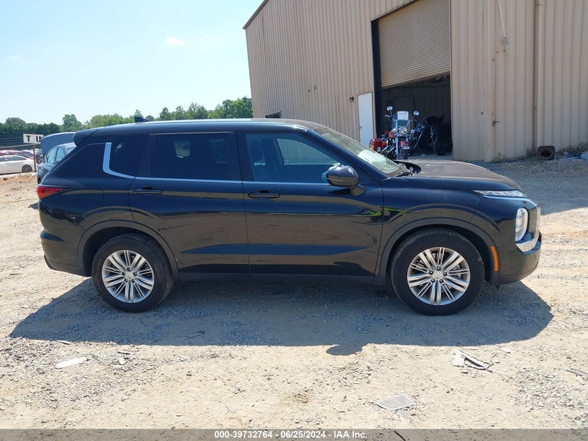 2023 Mitsubishi Outlander Es 2.5 2Wd VIN: JA4J3TA83PZ008997 Lot: 39732764