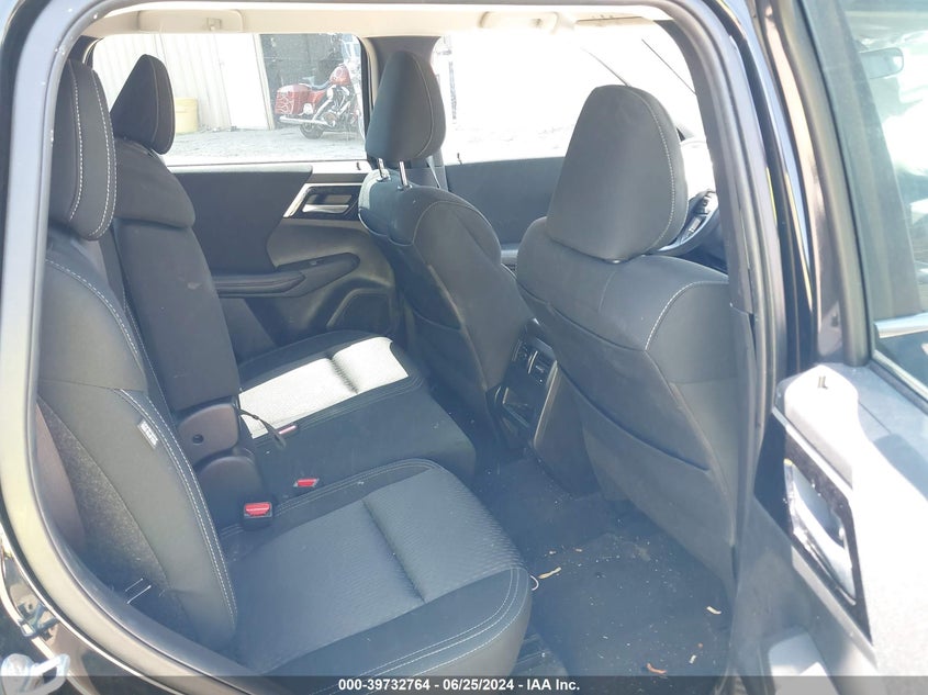 2023 Mitsubishi Outlander Es 2.5 2Wd VIN: JA4J3TA83PZ008997 Lot: 39732764