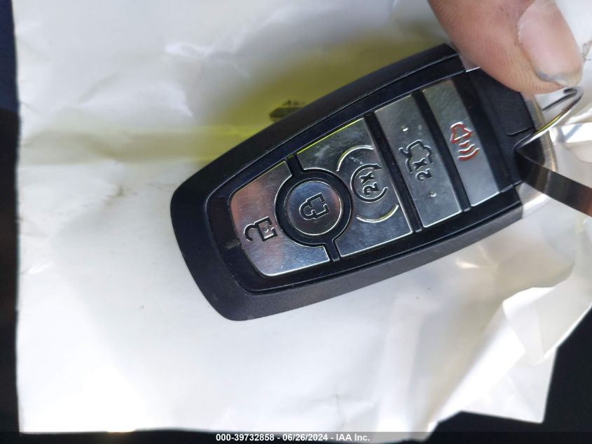 2018 Ford Explorer Sport VIN: 1FM5K8GT8JGC13216 Lot: 39732858