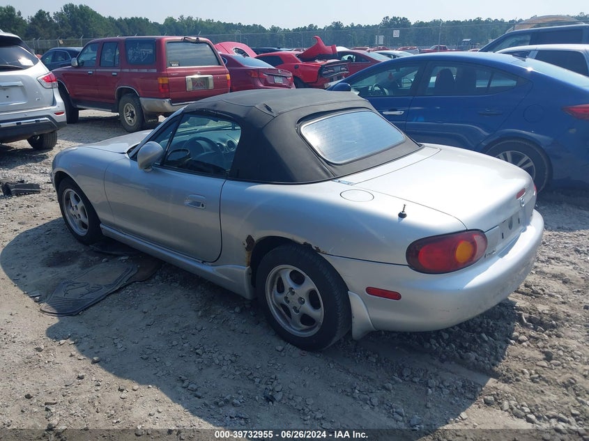 2000 Mazda Mx-5 Miata Ls/Special Edition VIN: JM1NB3538Y0151085 Lot: 39732955