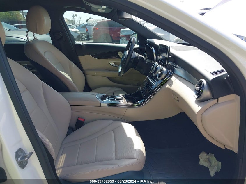 2018 Mercedes-Benz C 300 VIN: 55SWF4JB7JU269985 Lot: 39732959