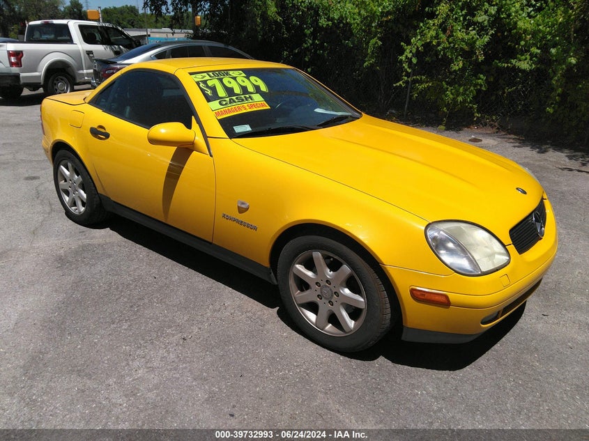 1998 Mercedes-Benz Slk 230 VIN: WDBKK47F2WF073170 Lot: 39732993