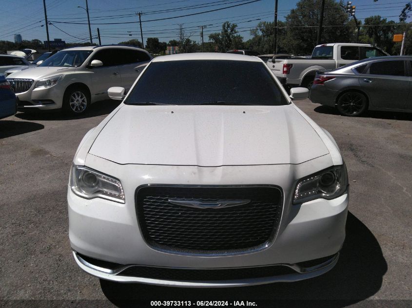 2015 Chrysler 300 Limited VIN: 2C3CCAAG8FH904239 Lot: 39733113